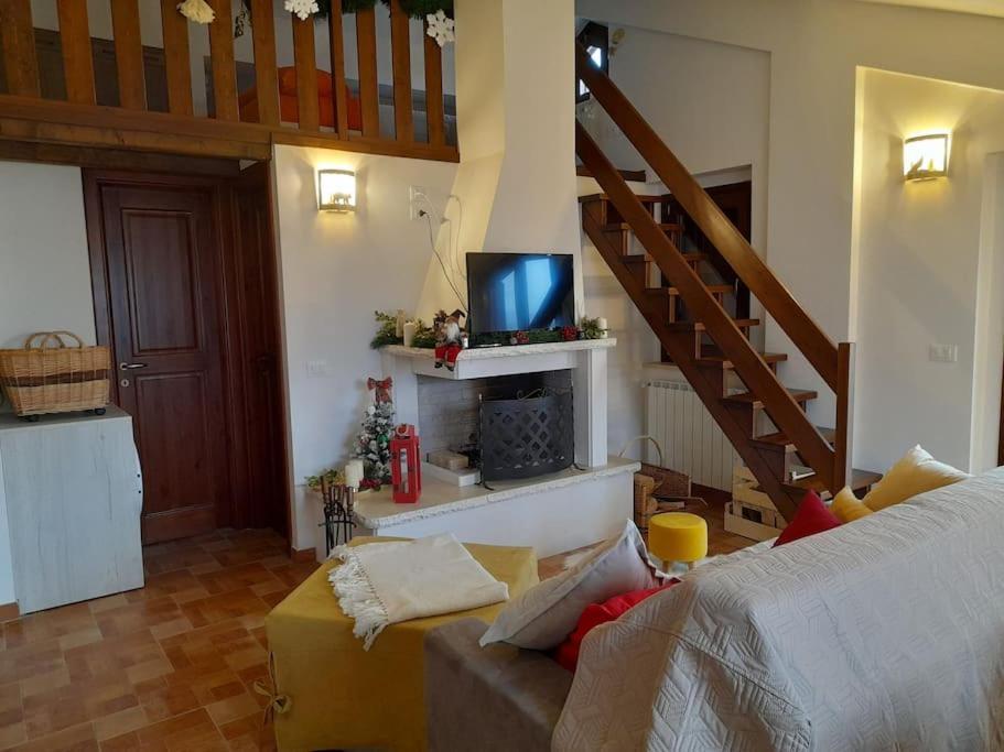 Il Nido Lägenhet Castel Di Sangro Exteriör bild