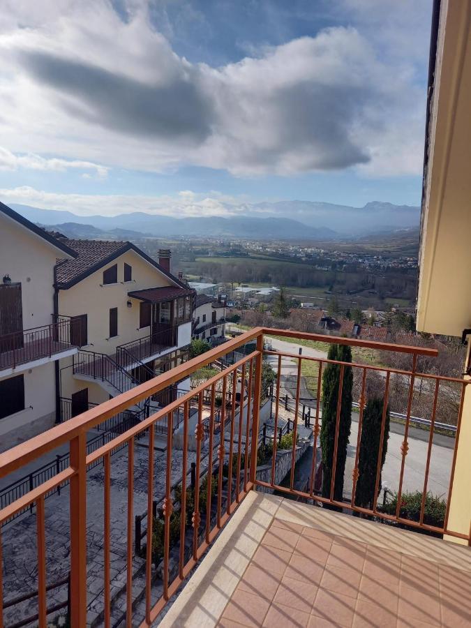 Il Nido Lägenhet Castel Di Sangro Exteriör bild