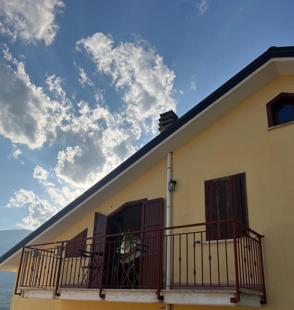 Il Nido Lägenhet Castel Di Sangro Exteriör bild